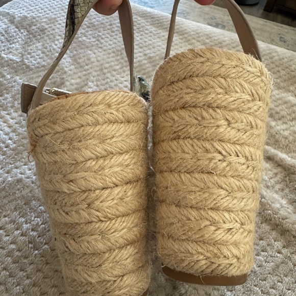 Sam Edelman Beige and Black Snakeskin Wedges, Size 9 - Picture 9 of 16